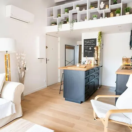 La Maison Du Bonheur, Situee A 5 Min Des Remparts 度假居