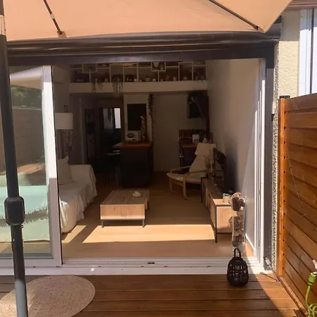 Holiday home Maison Chaleureuse A 5 Mins Des Remparts