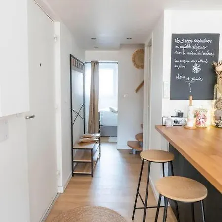 Holiday home Maison Chaleureuse A 5 Mins Des Remparts Aigues-Mortes