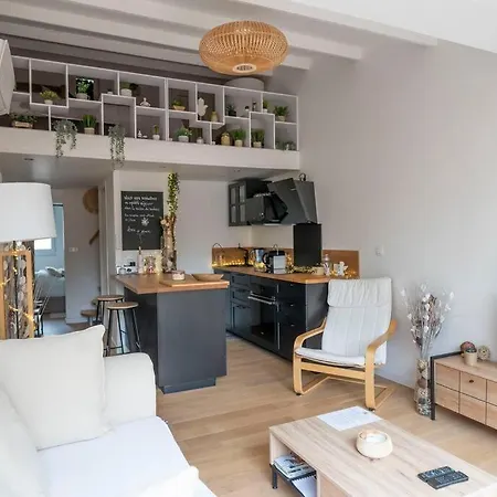 Holiday home Maison Chaleureuse A 5 Mins Des Remparts Aigues-Mortes