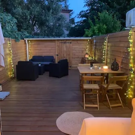 Holiday home Maison Chaleureuse A 5 Mins Des Remparts